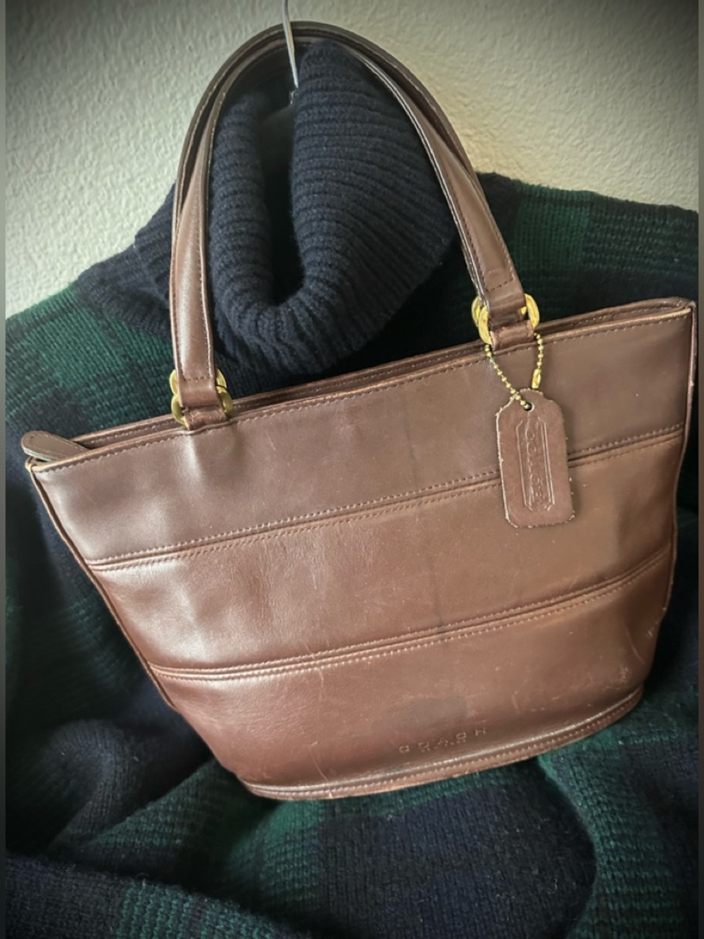 Vintage Coach “Tribeca” style 9081
Mahogany Small Satchel - Picture 7 of 7